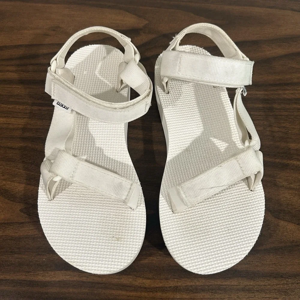 Teva Midform Universal Bright White Sandals S/N 1090969 Womens Sz 6
